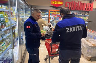 Gemlik'te Zabıtadan Market Denetimi